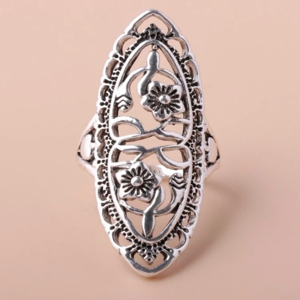 Antiqued Statement Ring Sz 8